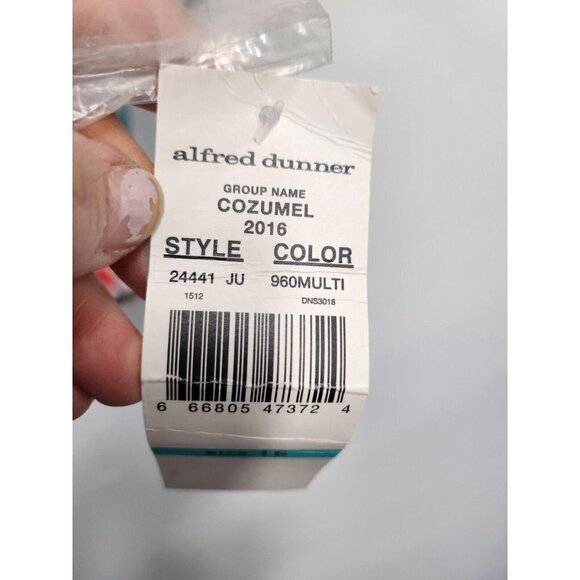 Alfred Dunner Womens Tunic Top Size 16 Multi Leaf Print Crochet 3/4 Sleeve NWT - Picture 2 of 10